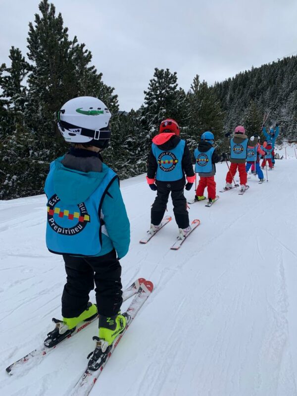 Pre-Pyrenean ski school course Port del Comte