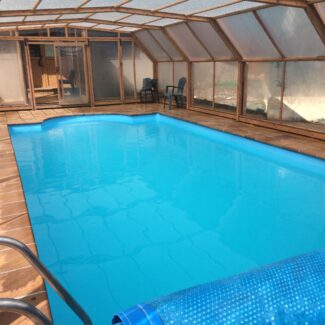 piscina alberg mirador