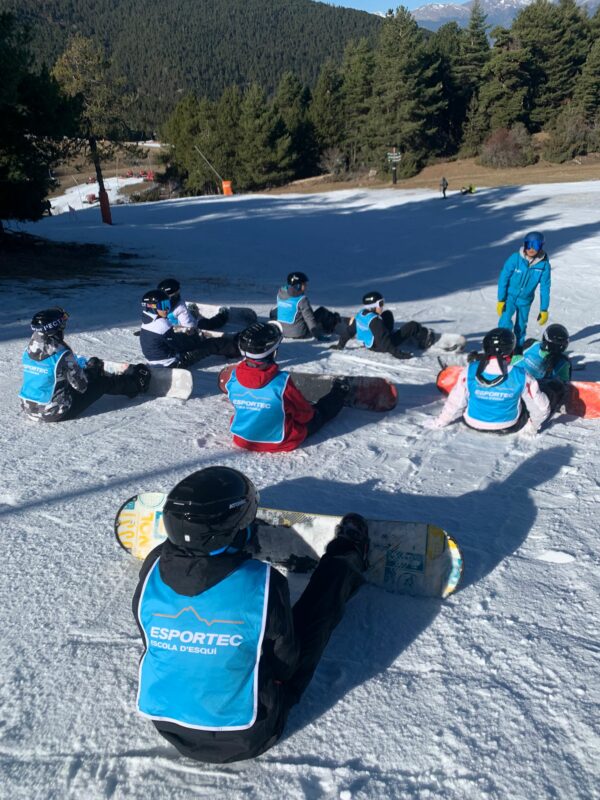 Clase particular de snowboard en La Molina