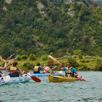 estiu a port del comte. Caiac a la Llosa del Cavall. alquiler de kayaks.