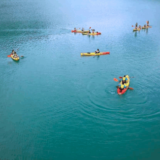 caiacs aèrea quadrada